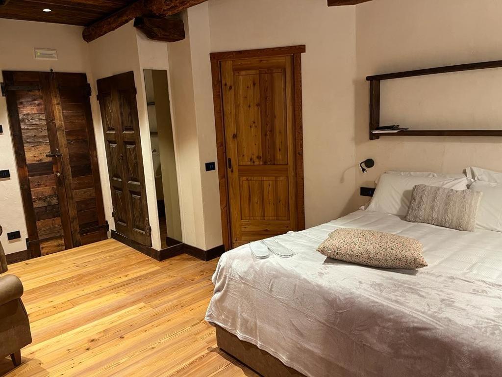 Raccard Resort De Montagne Torgnon Εξωτερικό φωτογραφία